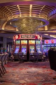 Suasana permainan live casino di akademitoto